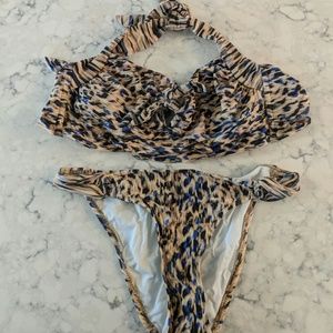 Printed super hot bikini sz 6